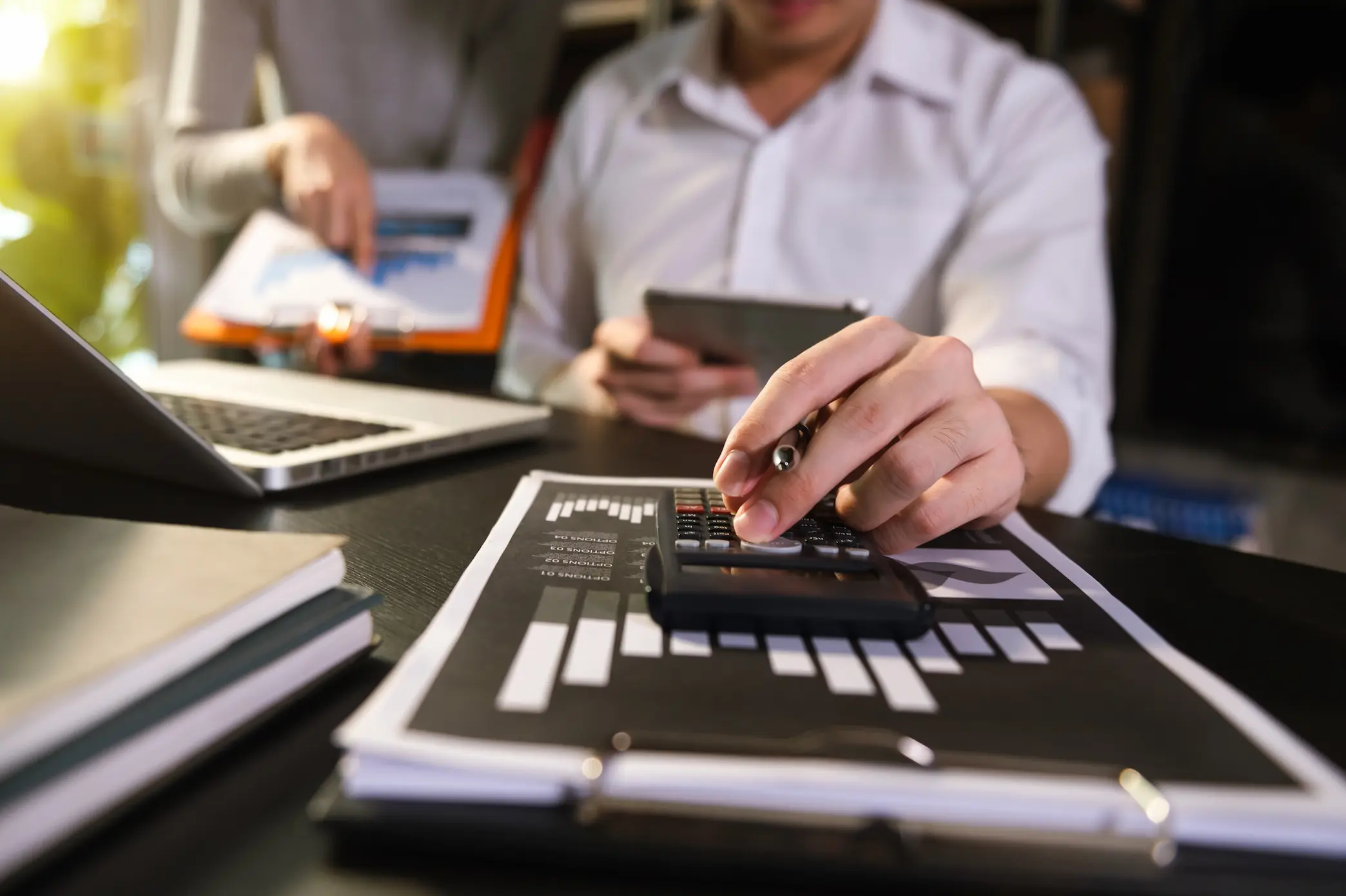 Wsparcie biur kredytowych w&nbsp;poszukiwaniu finansowania i&nbsp;doradztwie – dlaczego warto z&nbsp;niego skorzystać?